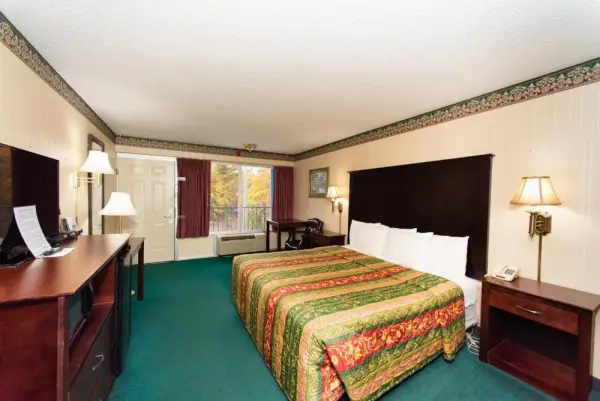Ozarka Lodge Eureka Springs 9